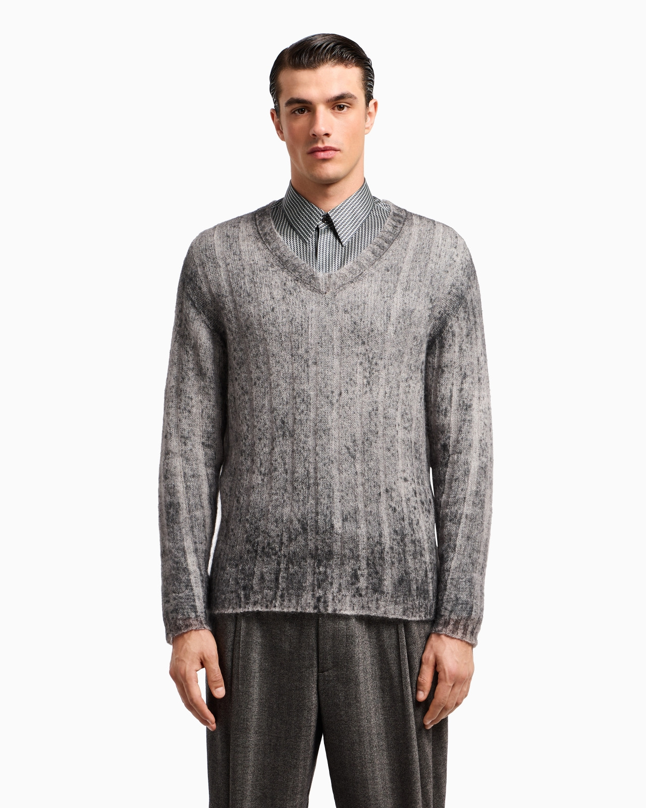 V-NECK JUMPER IN VIRGIN WOOL - 4