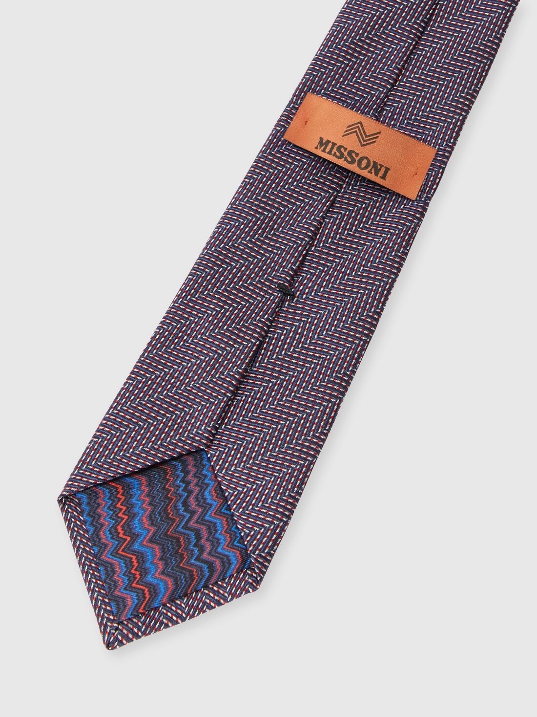 Tie with oblique chevron pattern - 3