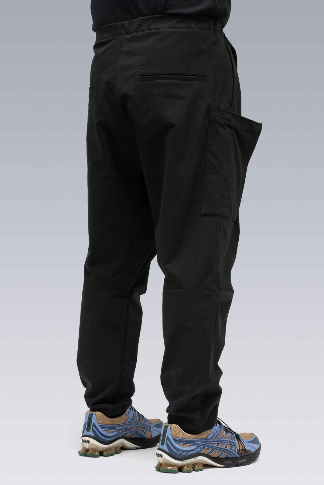 P31A-DS schoeller® Dryskin™ Drawcord Cargo Trouser Black  - 5