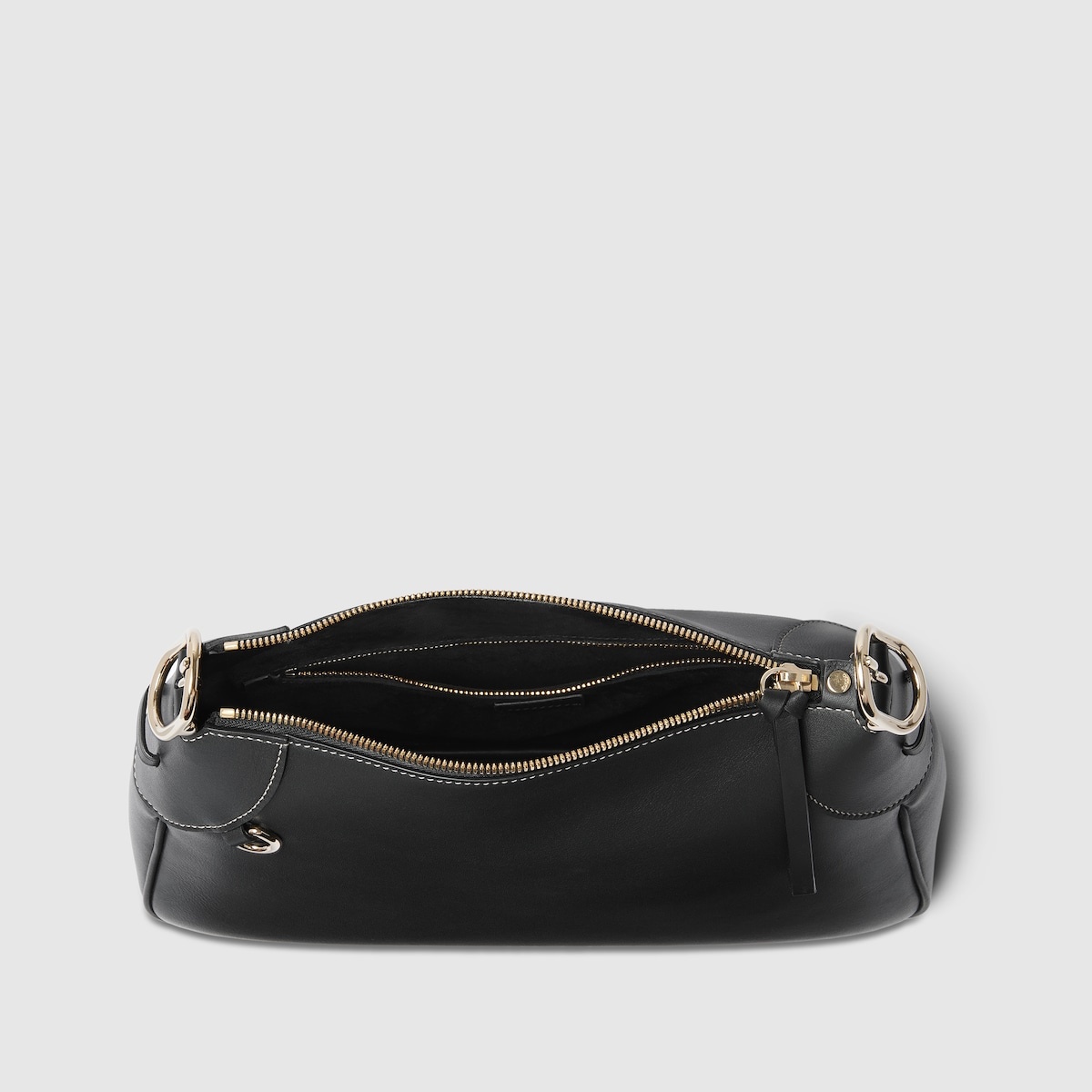 GG Emblem medium shoulder bag - 9