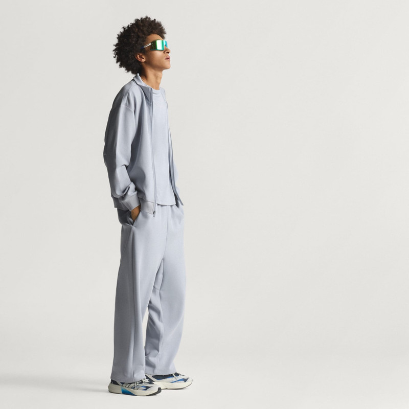 SOFT LUX TRACK TOP 3