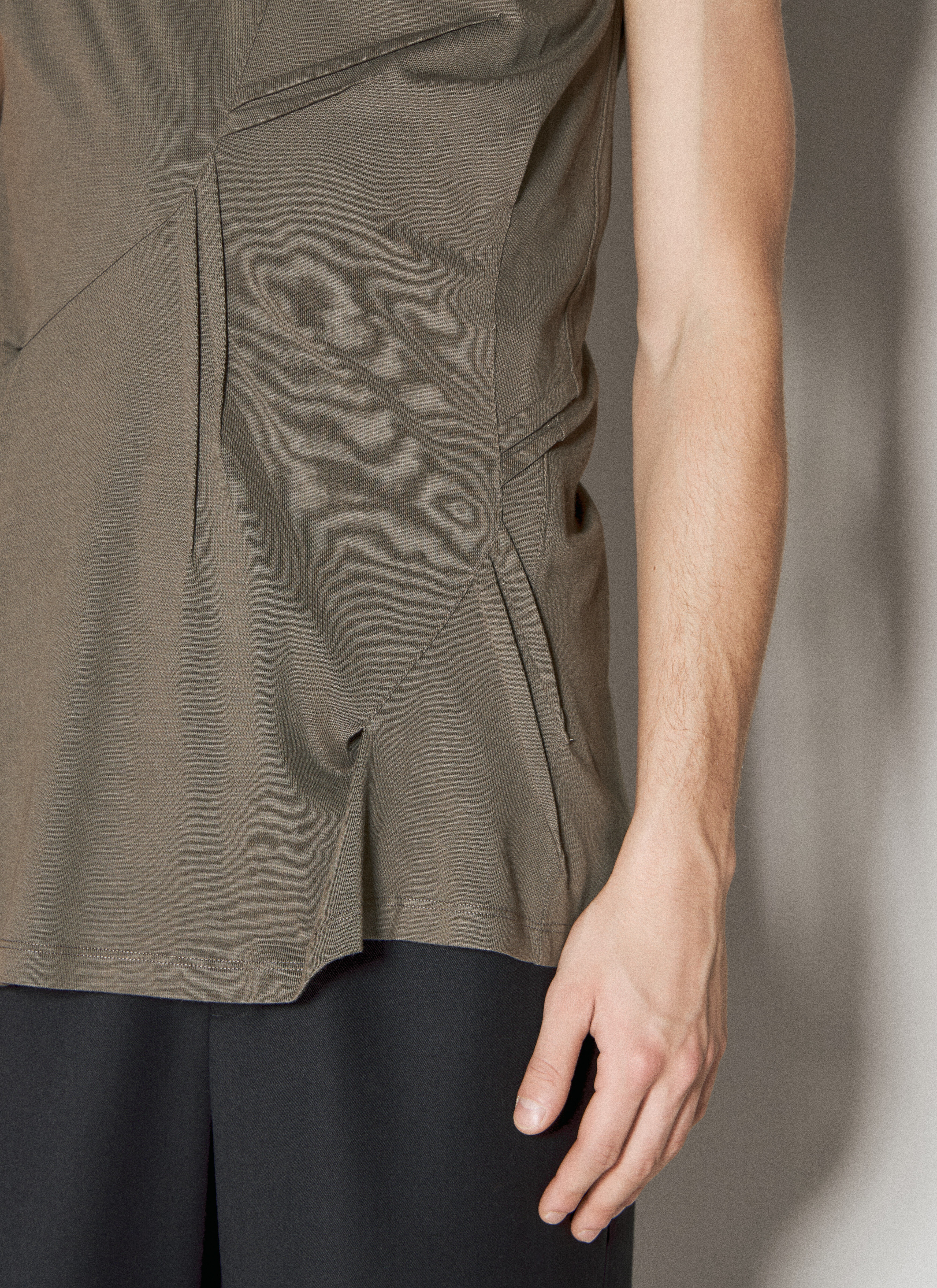 トップス kiko kostadinov DEULTUM DARTED TOP 48 Kiko Kostadinov Deultum Darted Vest Taupe – Très Bien