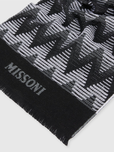 Missoni Zig zag wool scarf with logo outlook