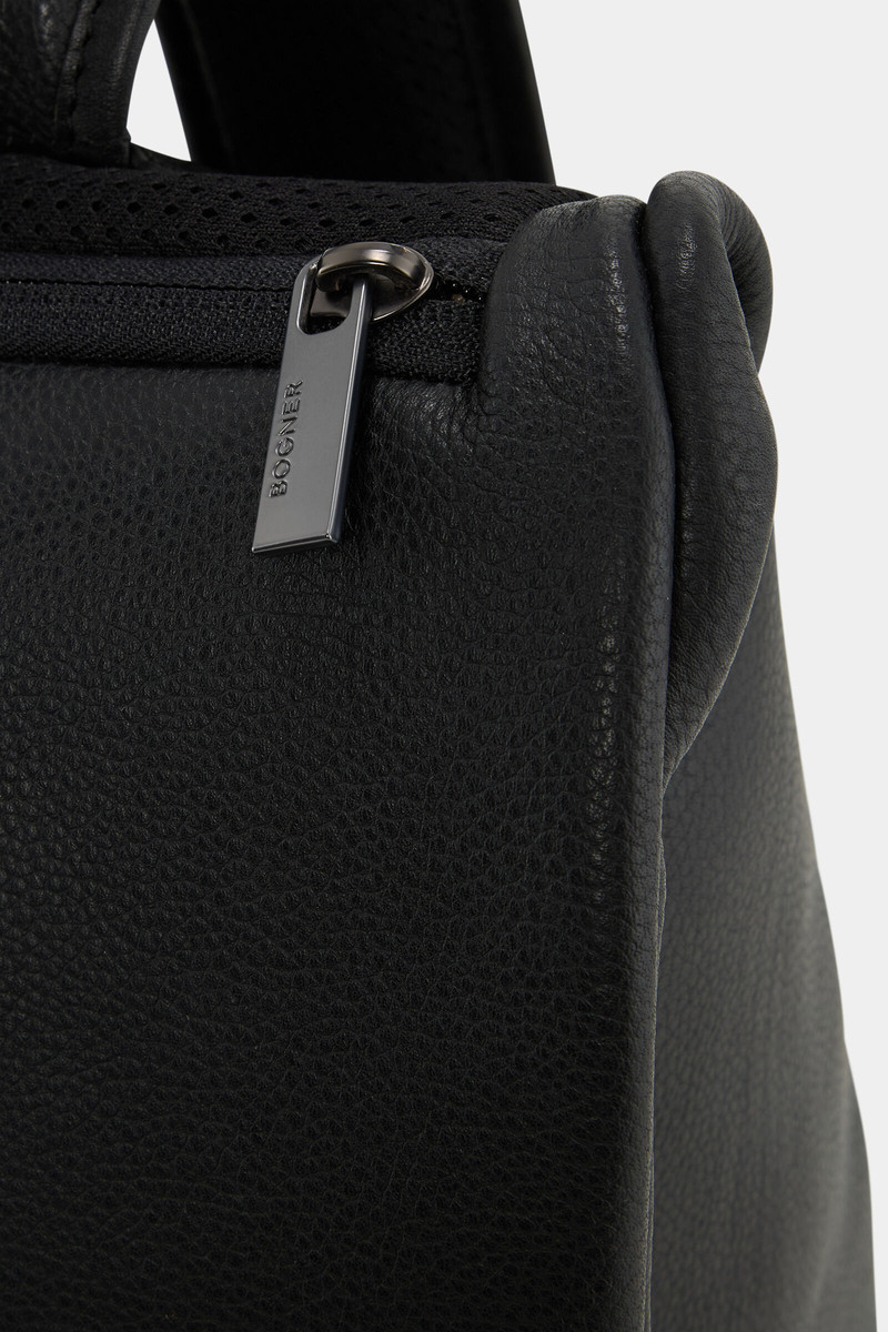 Kiroro Leon backpack in Black 5