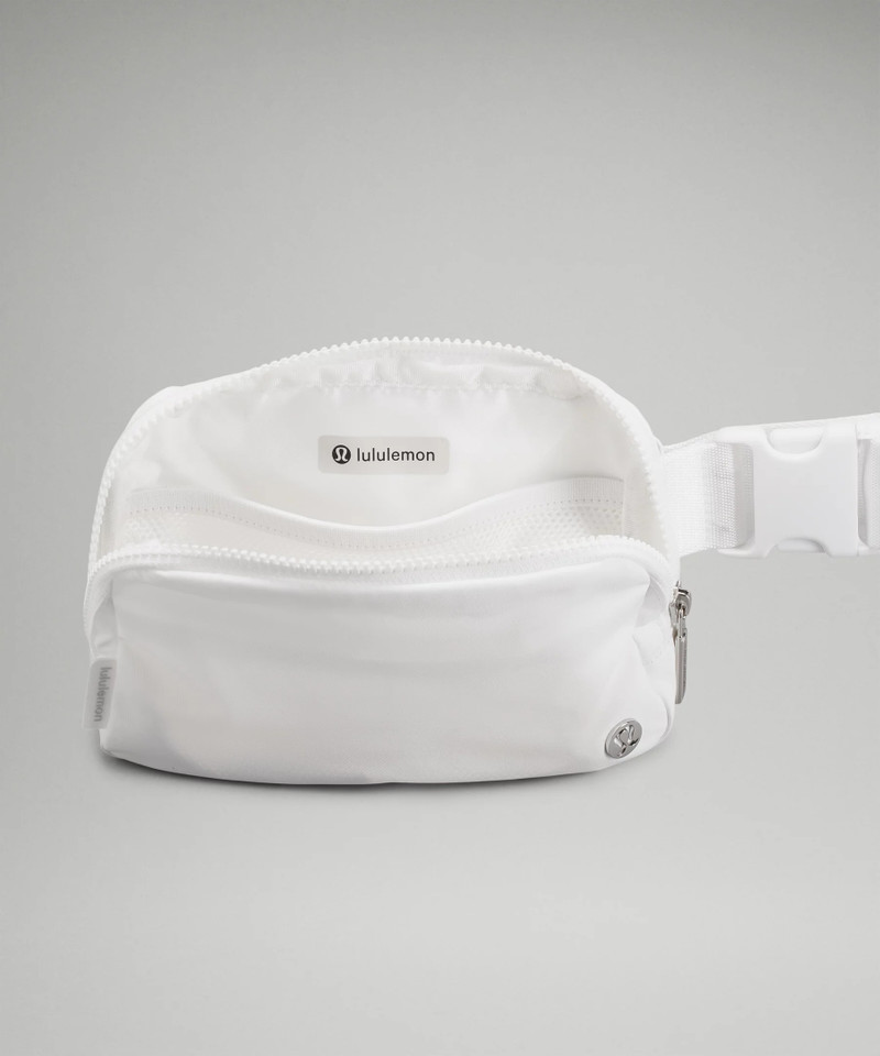 Everywhere Belt Bag 1L 5