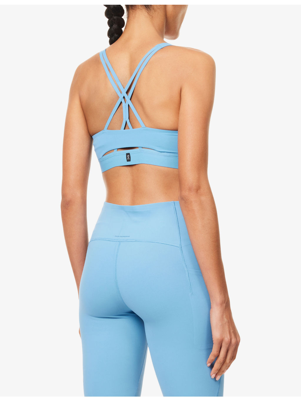 Studio Scoop-Neck Embossed-Logo Performance Bra - 4