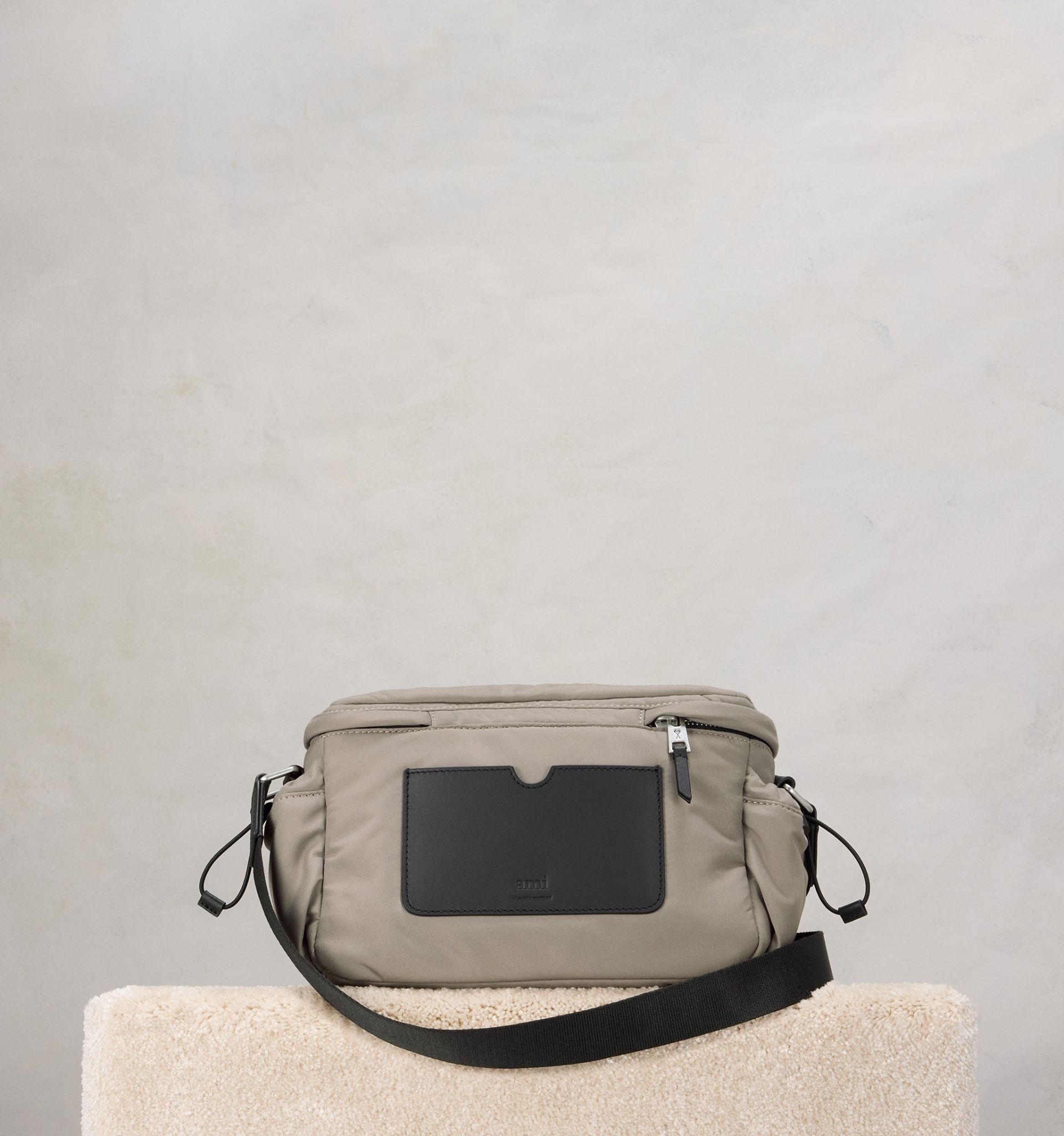 Ami De Coeur Messenger Bag - 6