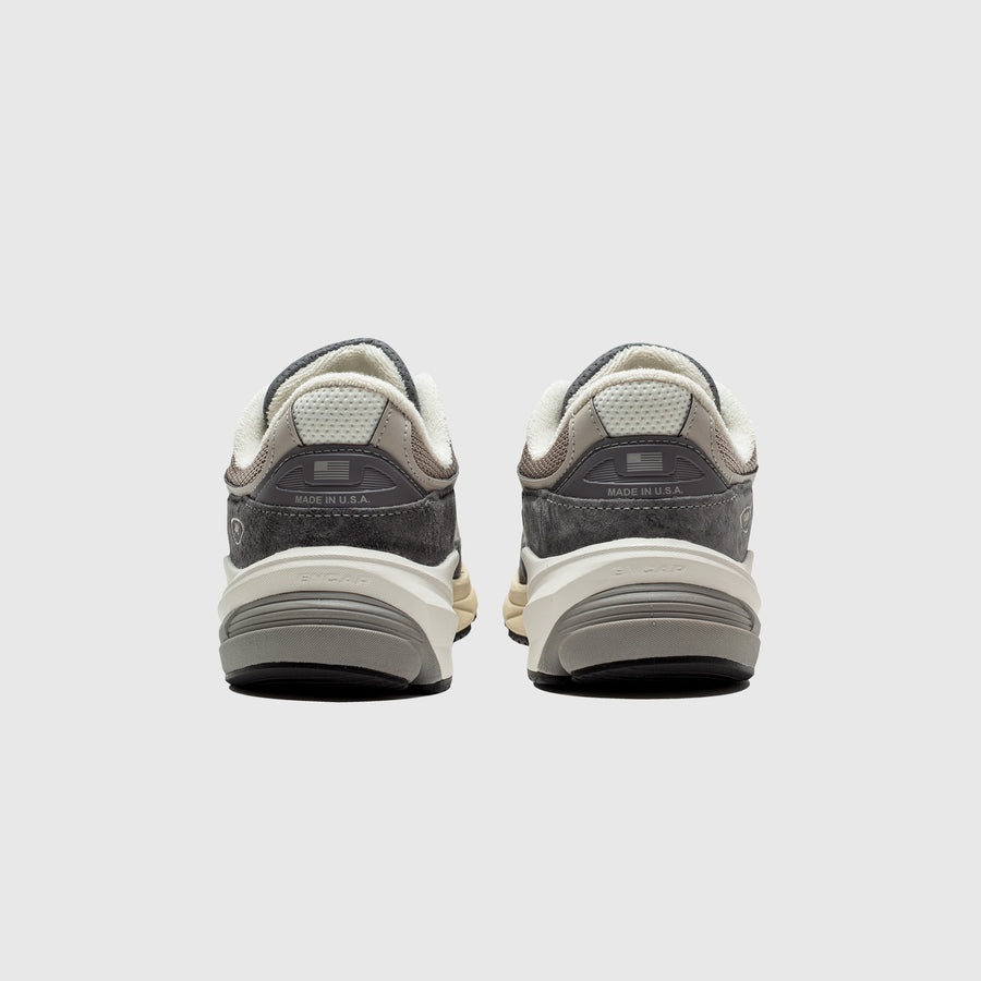 New Balance U990GR6 