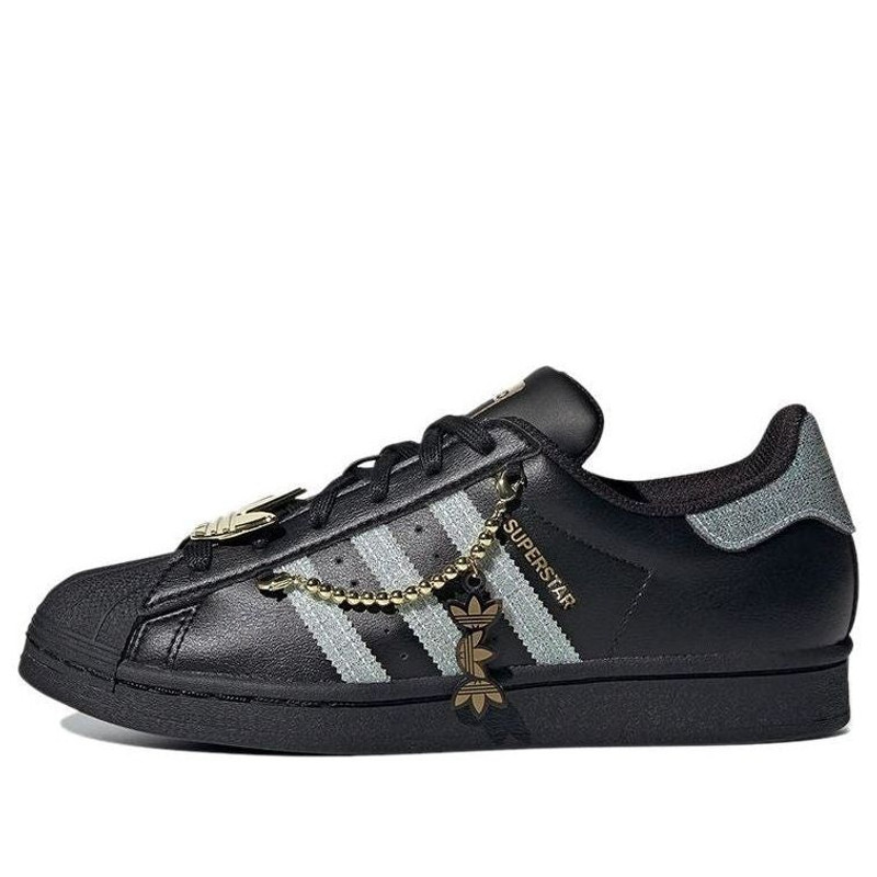 (WMNS) 아디다스 슈퍼스타 'Sneaker Queen' GZ8403 - 1