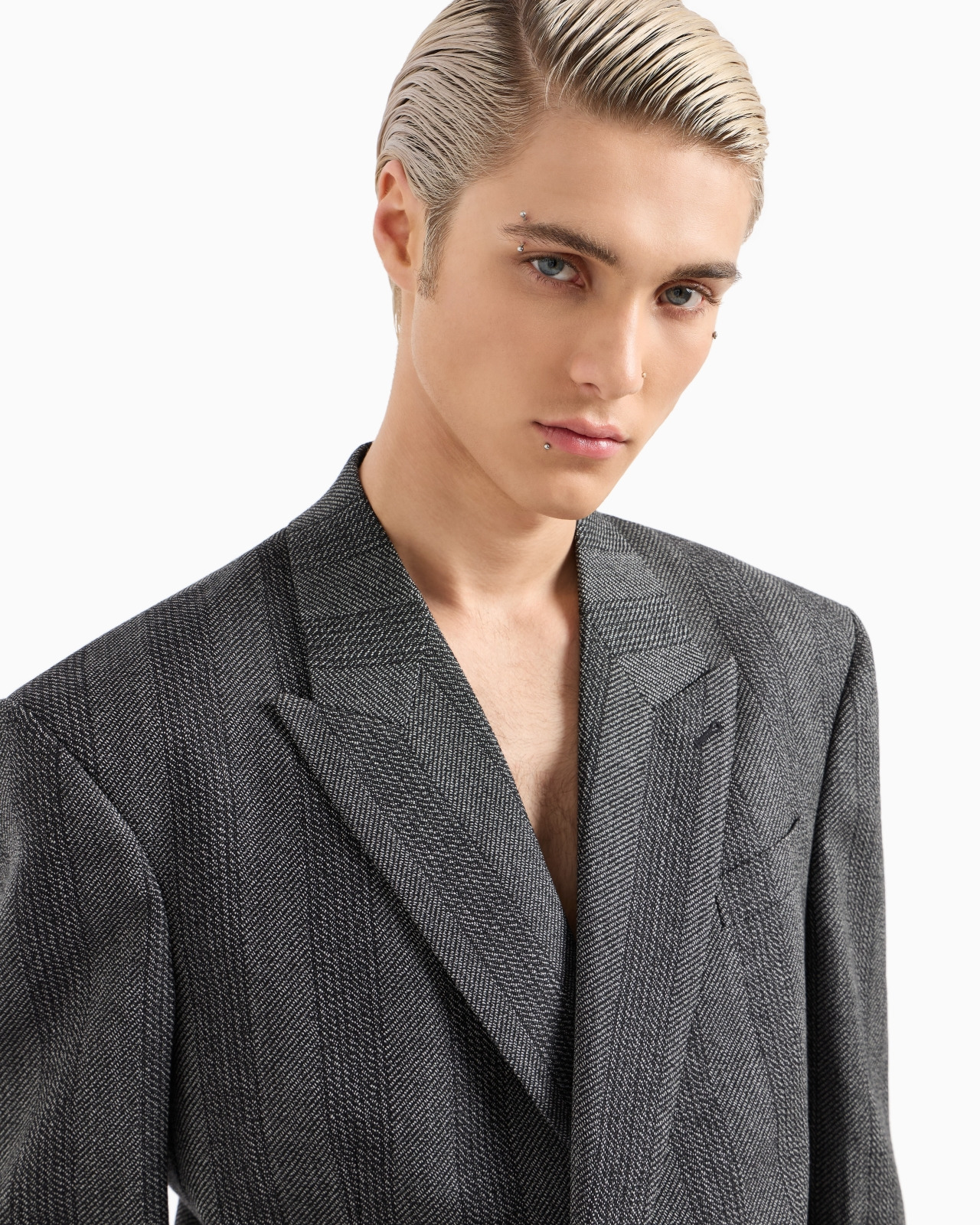 SHORT SINGLE-BREASTED BLAZER IN COMPACT VIRGIN WOOL WITH CHEVRON STRIPES - 6