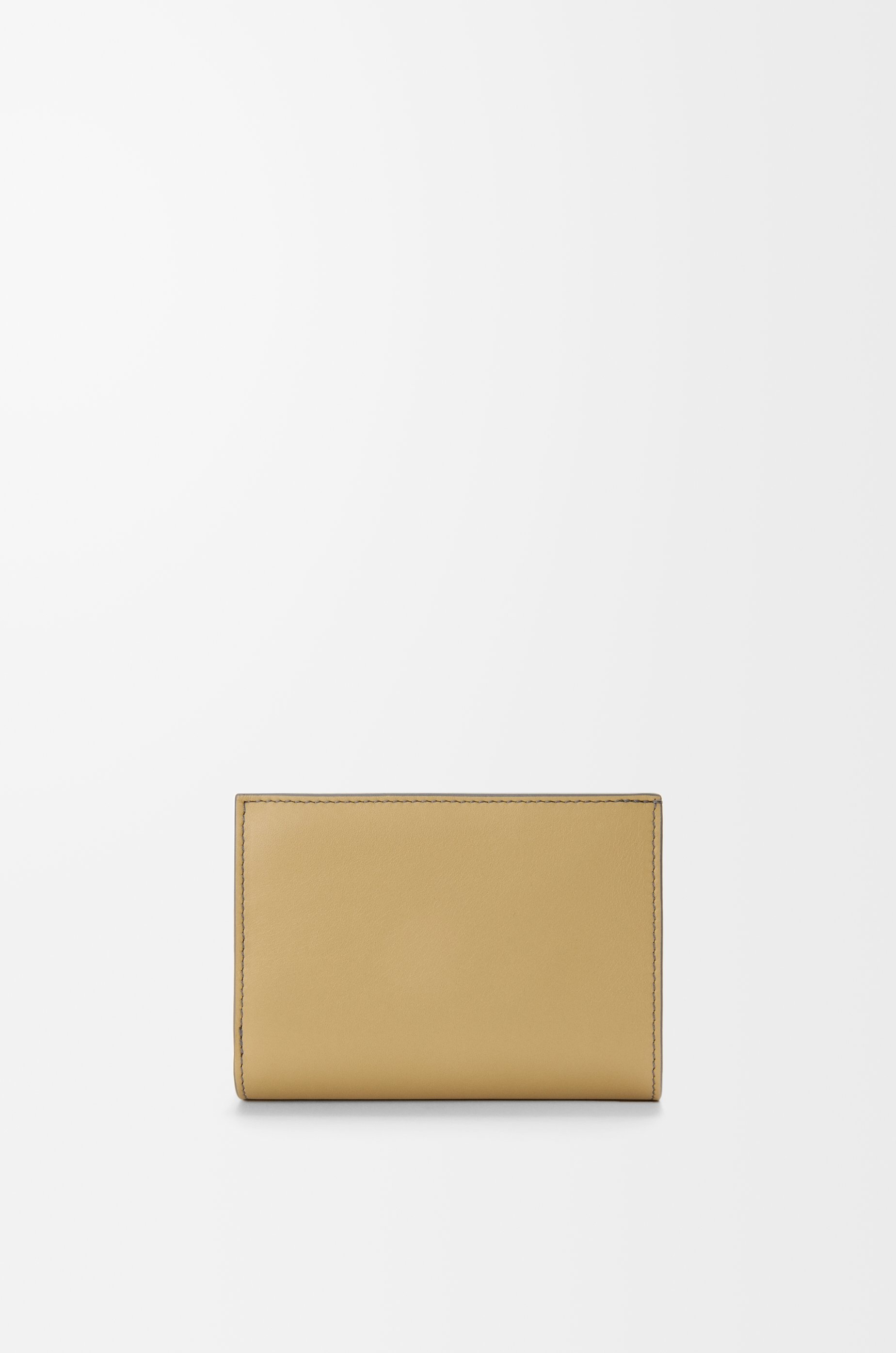 Compact wallet in nappa calfskin - 4
