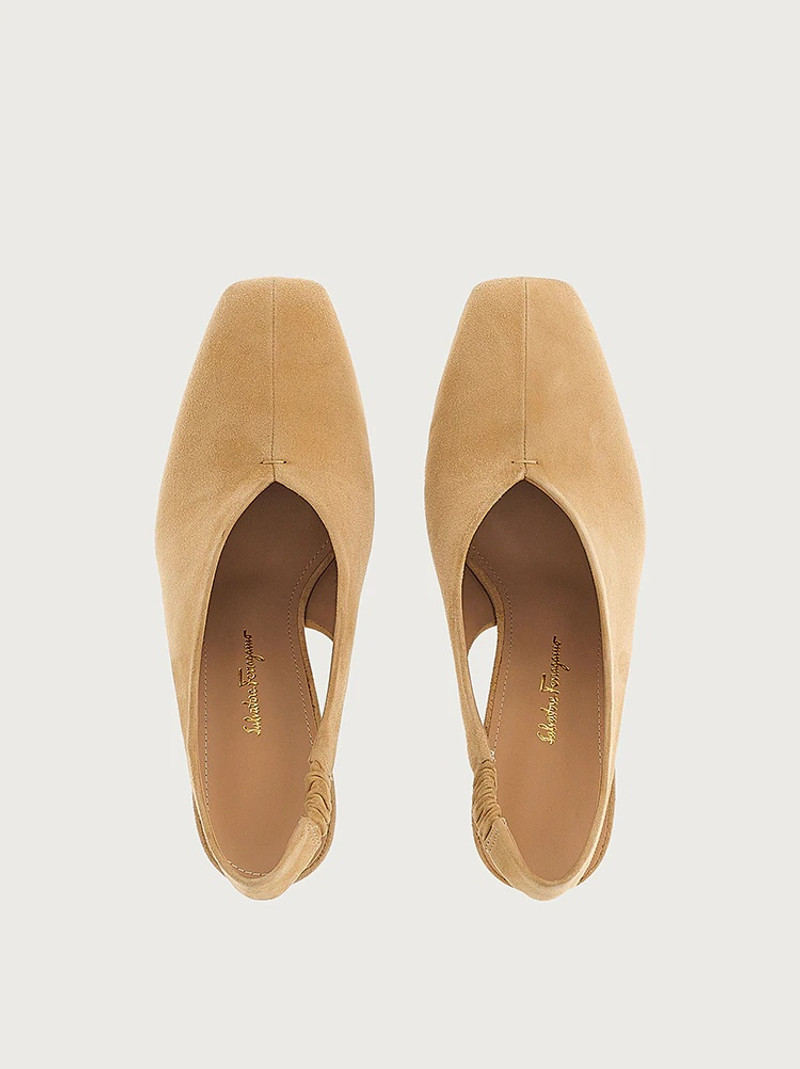 FERRAGAMO F-HEEL SLINGBACK outlook