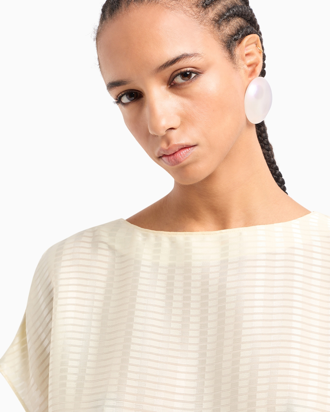 All-over rectangle-motif top with side slits - 5