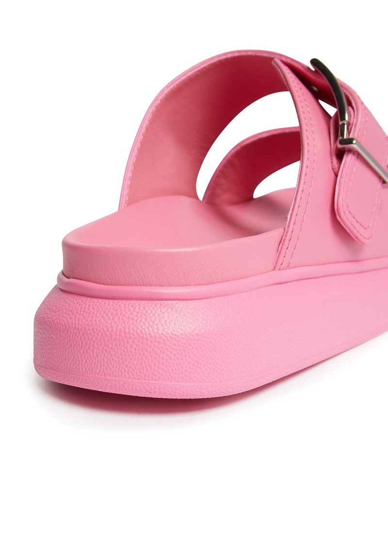 Oversize sandals 7
