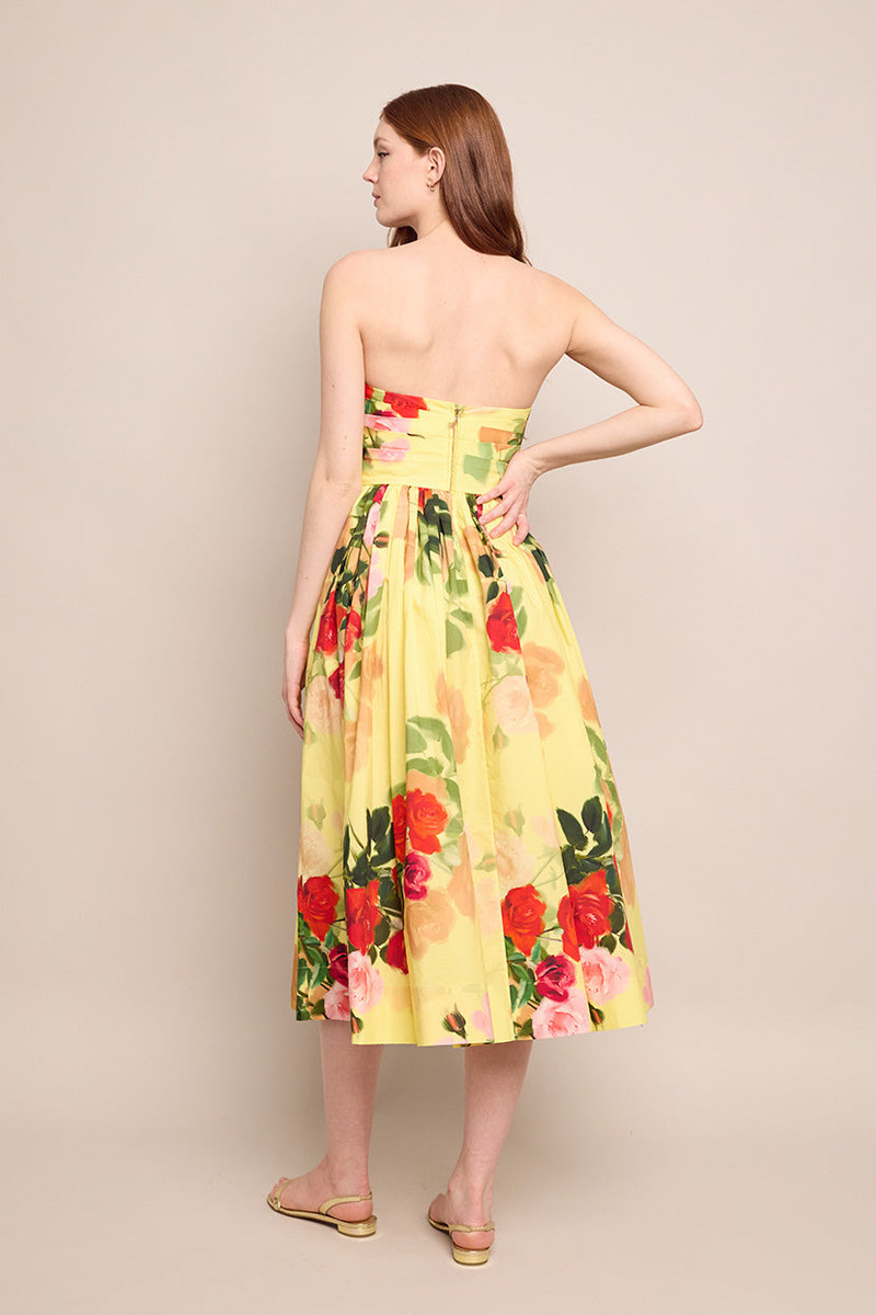 Daria Dress Décolletage Accenting Strapless Midi Silhouette 3
