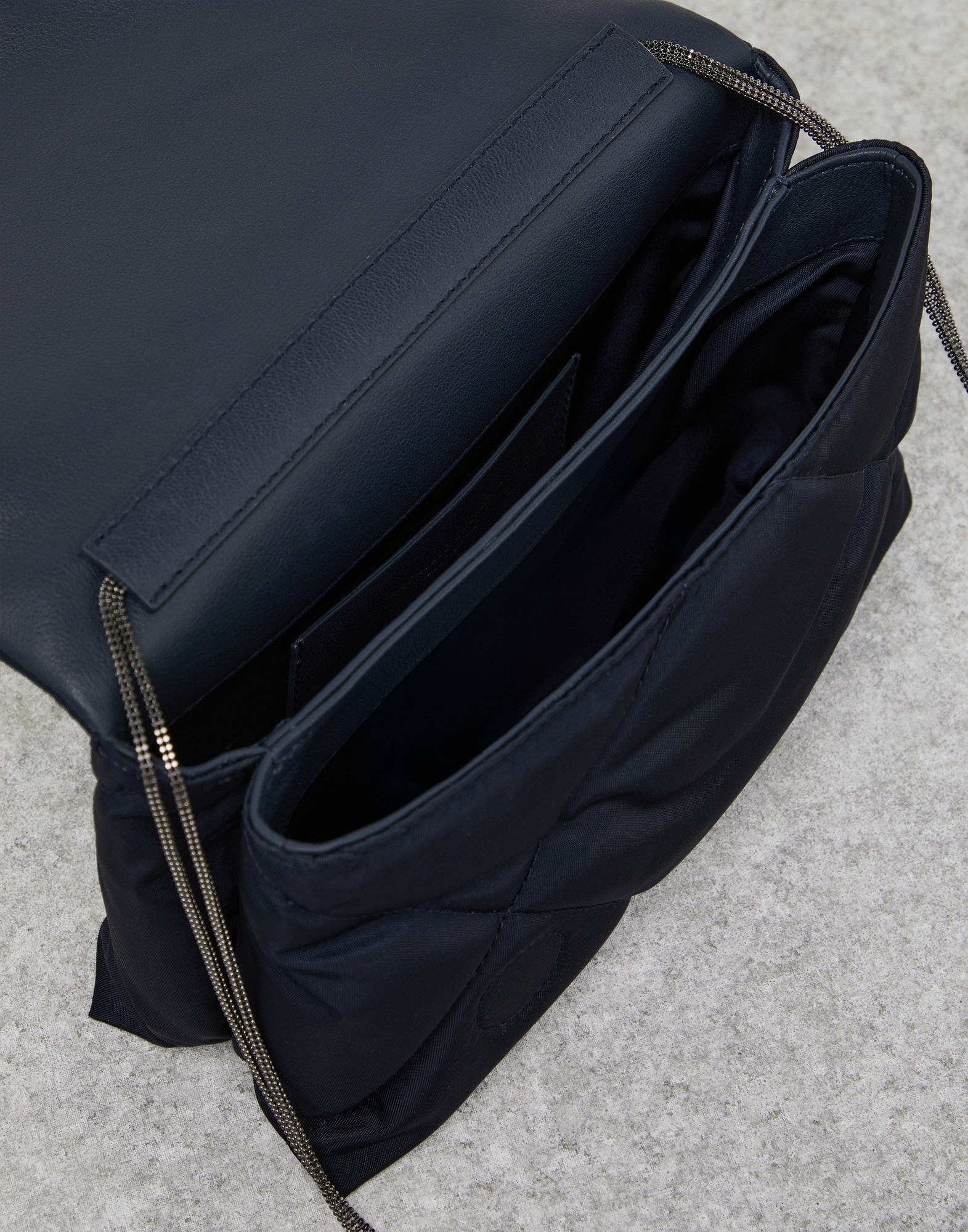 Matelassé nylon city bag with shiny trim - 5
