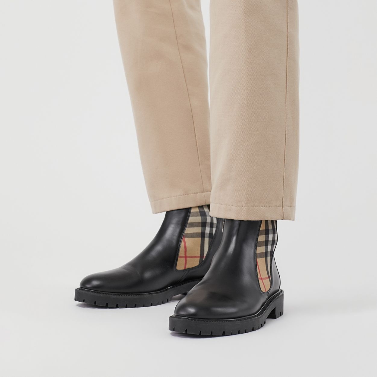 Vintage Check Detail Leather Chelsea Boots - 4