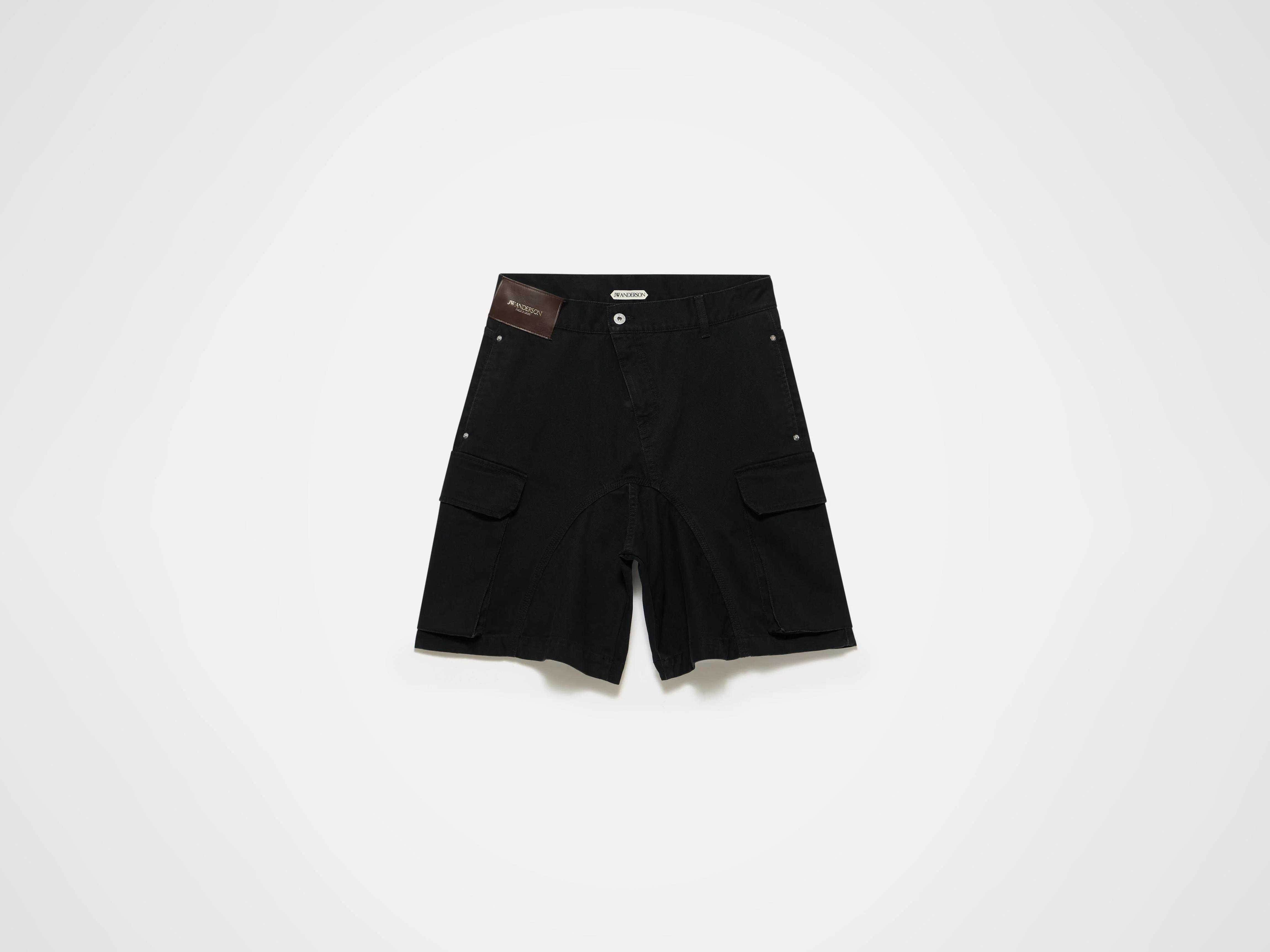 MENS TWISTED PATCH POCKET SHORTS IN BLACK - 1