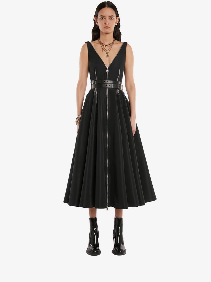 Pieced And Panelled Dress in Black - 2