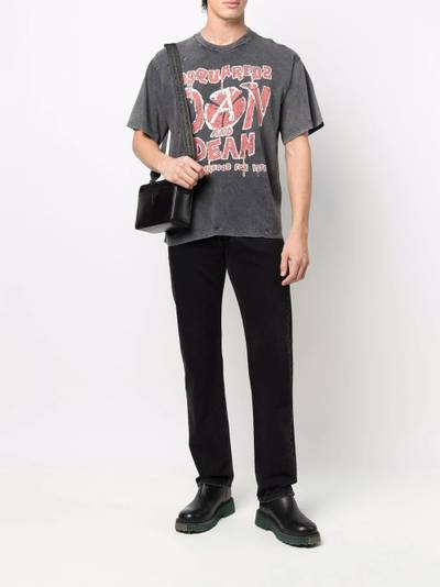 DSQUARED2 distressed-effect logo-print T-shirt outlook