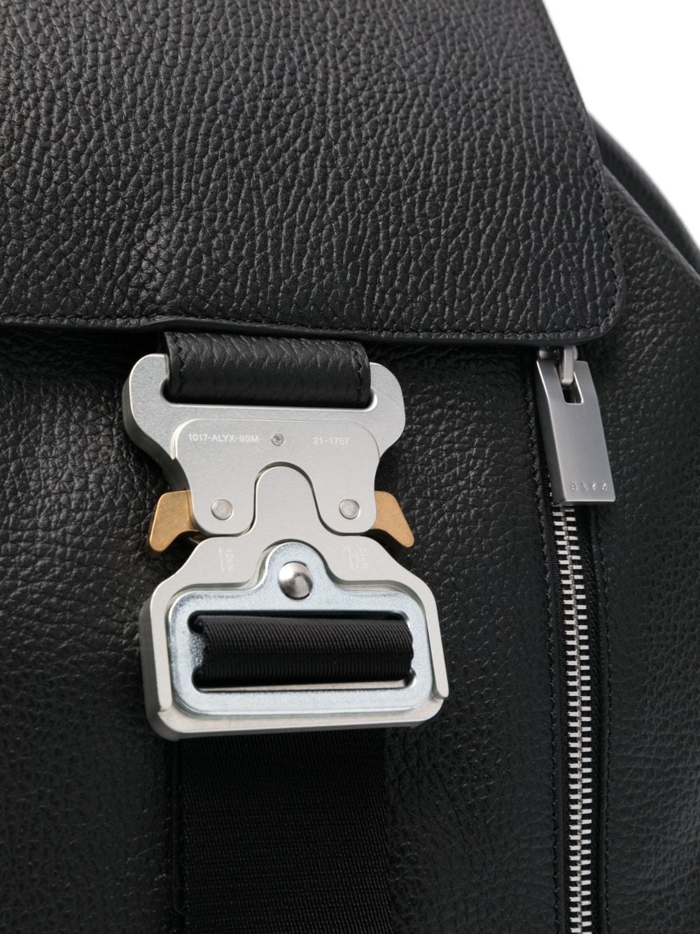 バッグ 1017 ALYX 9SM 1017 ALYX 9SM - Tank Backpack with Leather Flap | HBX