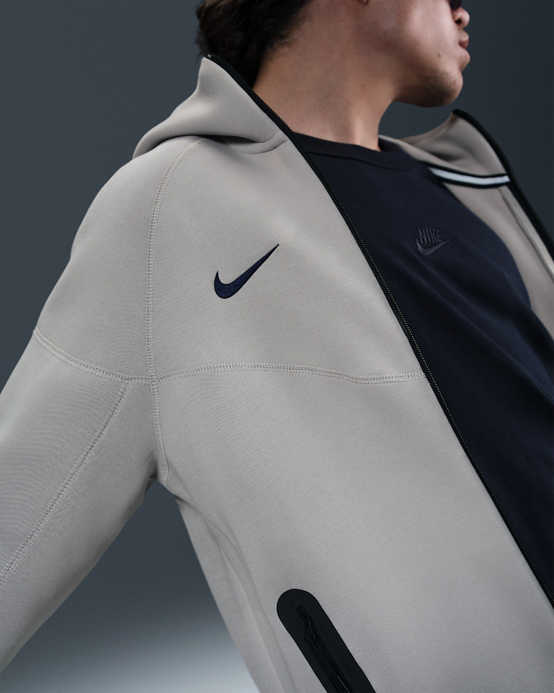 Tottenham Hotspur Tech Windrunner Men's Nike Soccer Fleece Full-Zip Hoodie 3