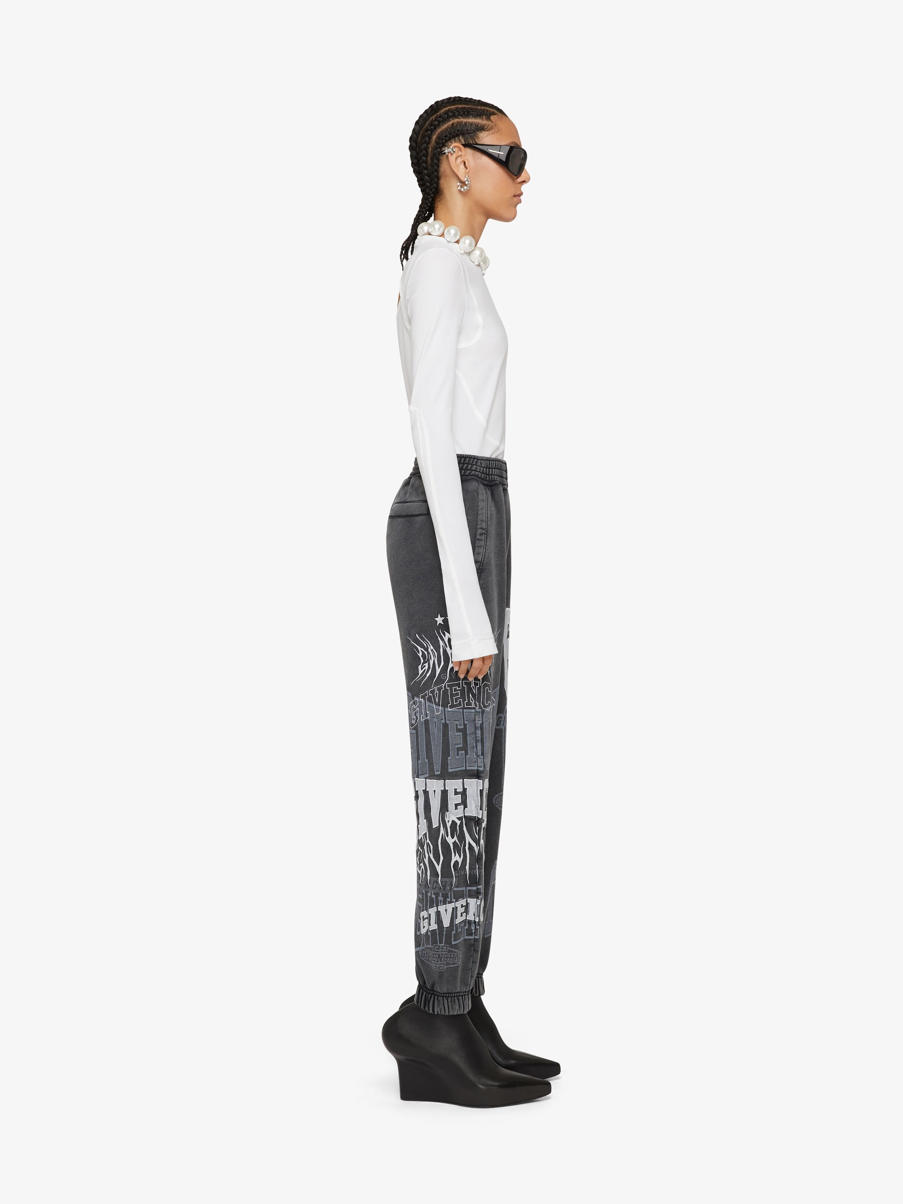 SLIM FIT JOGGER PANTS IN EMBROIDERED WASHED OUT FELPA - 3