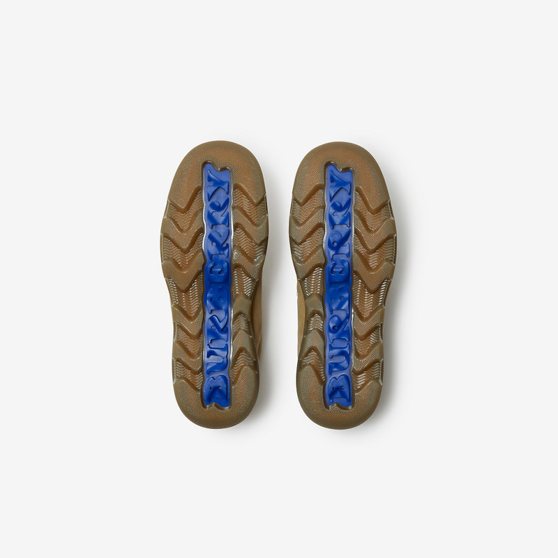 Nubuck Trek Boots 6