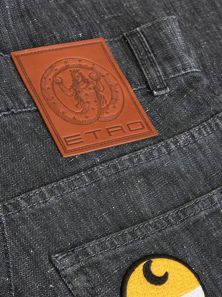 HIGH-WAIST JEANS WITH PATCHES - 6