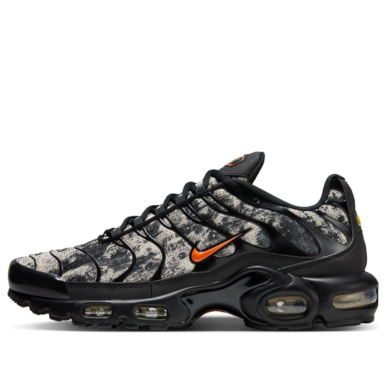 Nike Air Max Plus 'Black Orange Camo' FV6913-001 - 1