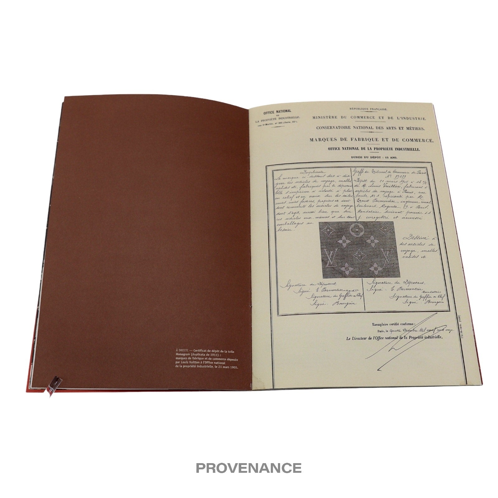 Louis Vuitton Vintage ''VOYAGE EN CAPITALE'' Book - 6