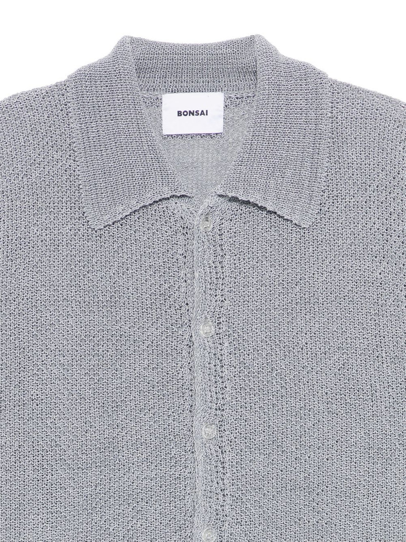 buttoned short-sleeve shirt 3