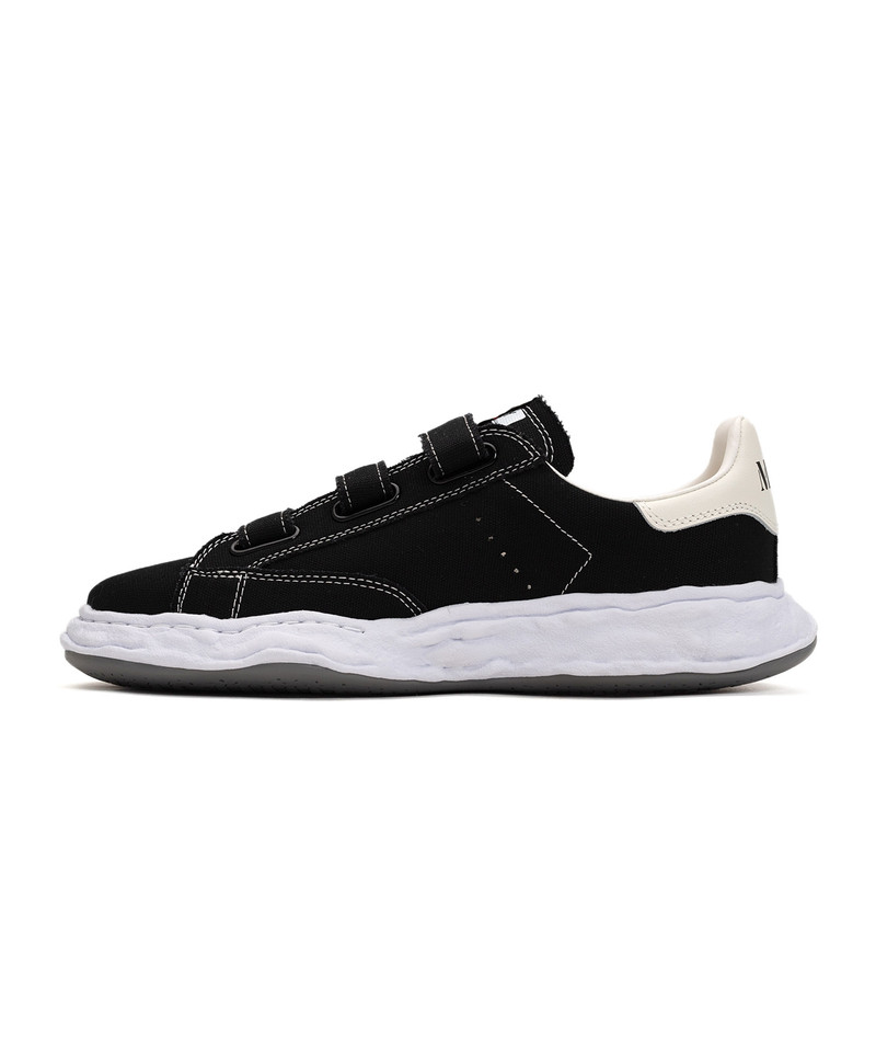 "CHARLES" OG Sole Canvas Low-top Verclo Sneaker 18