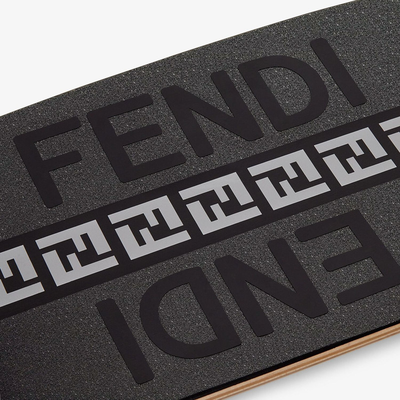 FENDI Black wooden longboard outlook