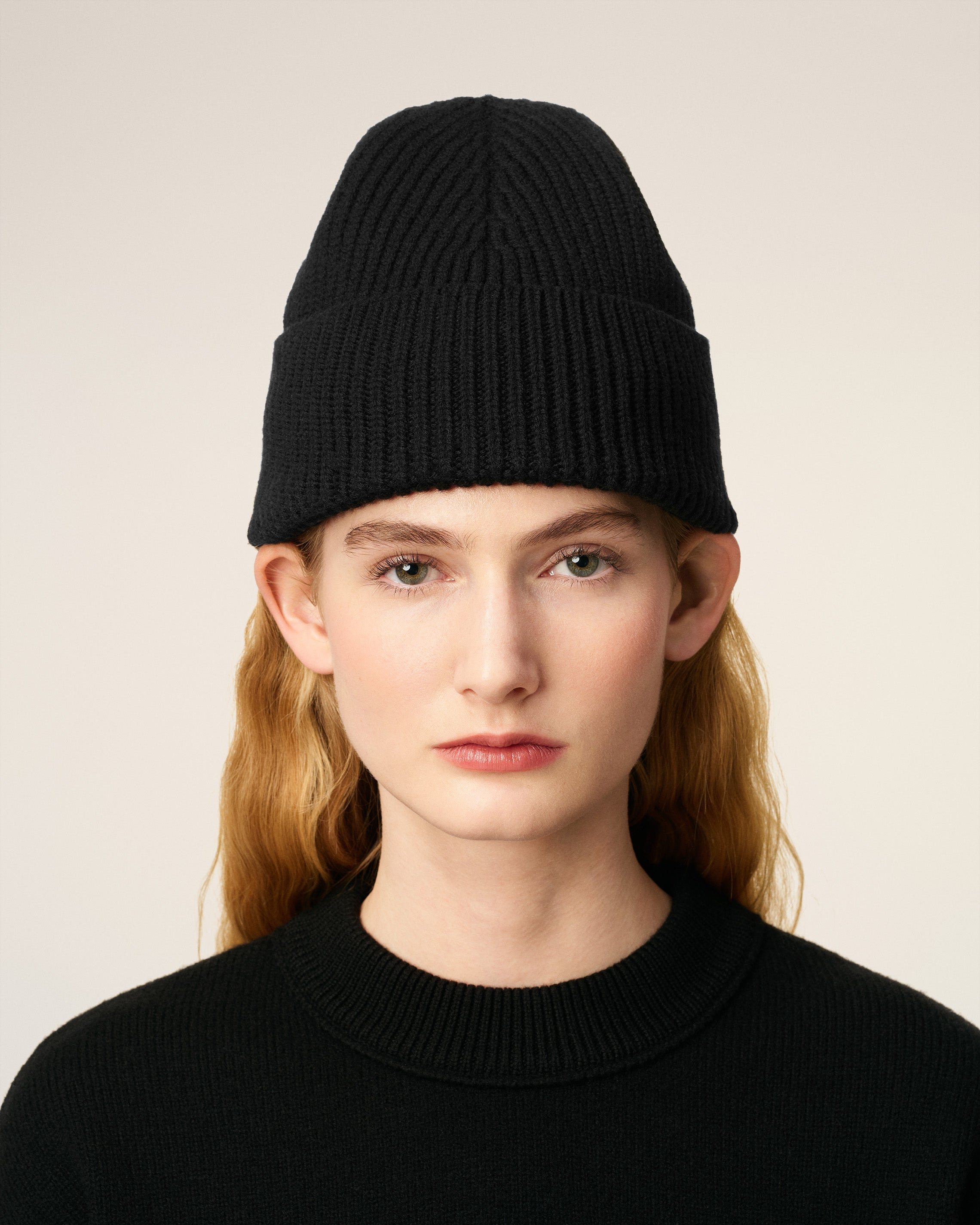 BLACK WOOL AMI DE COEUR BEANIE - 2