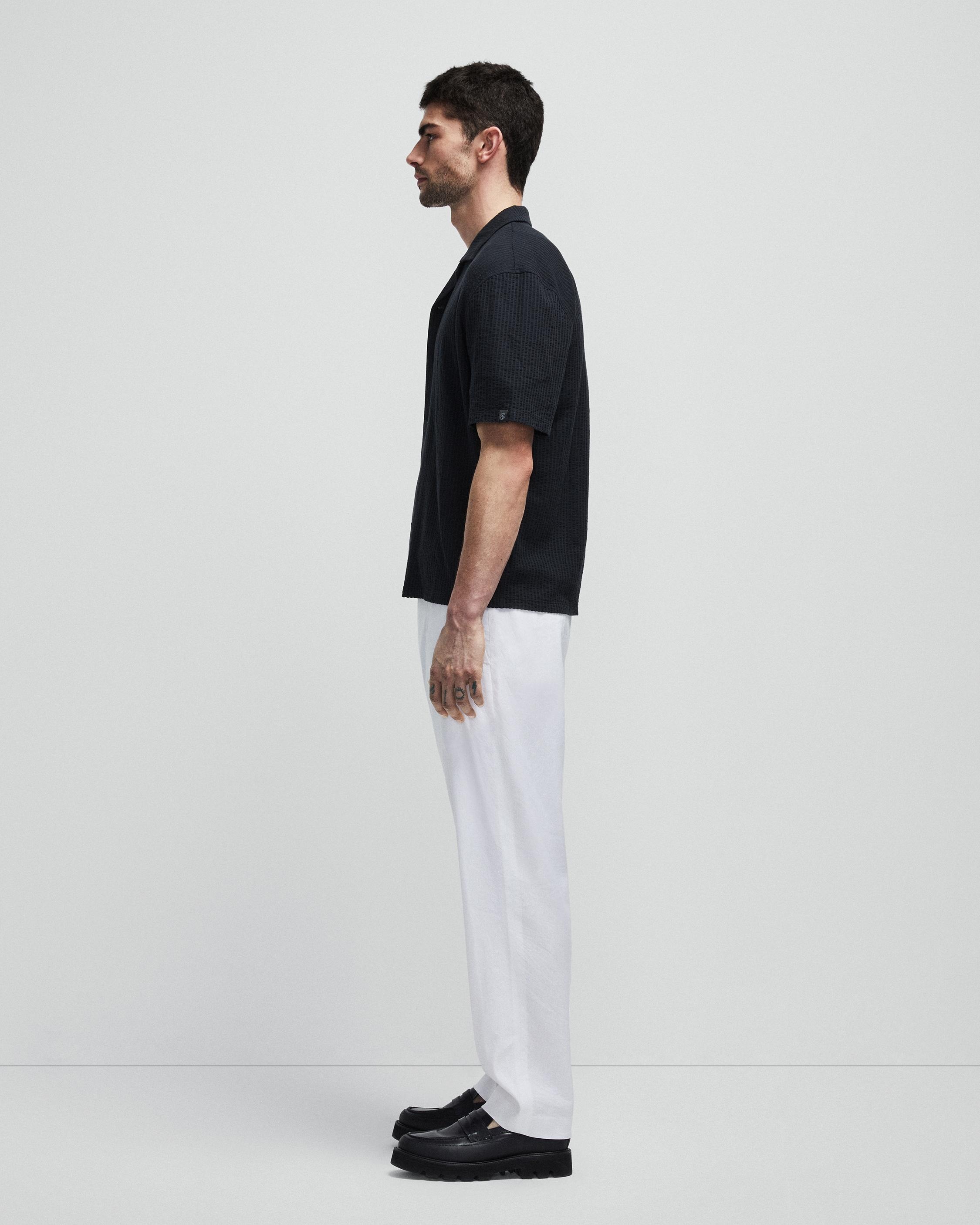 Avery Knit Seersucker Shirt
Classic Fit Shirt - 5