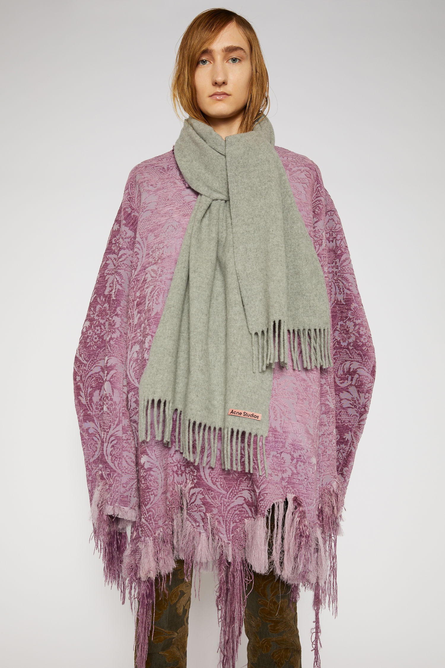 Narrow wool scarf light grey melange - 8