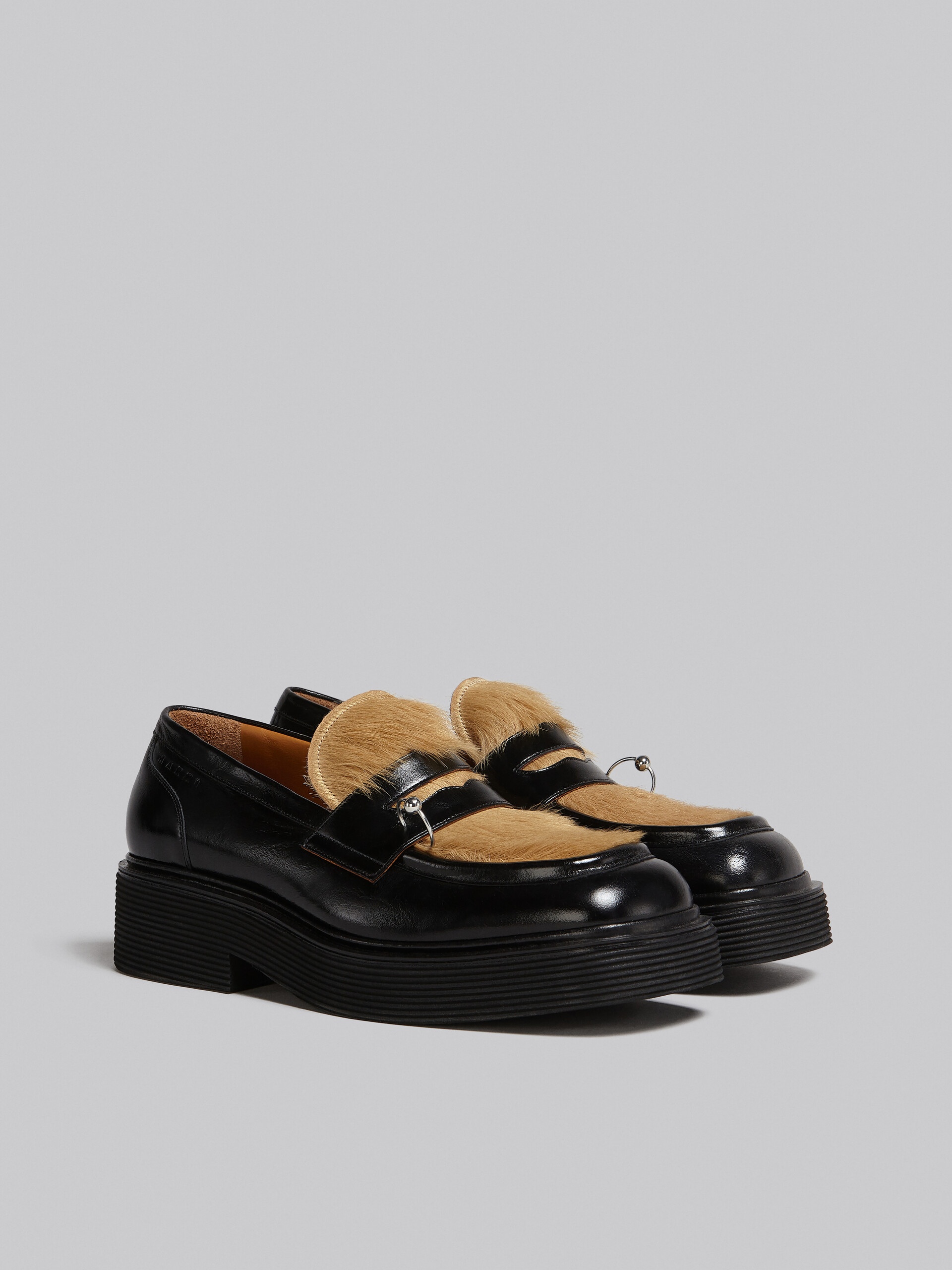 BLACK LEATHER AND BEIGE LONG HAIR CALFSKIN MOCCASIN - 2