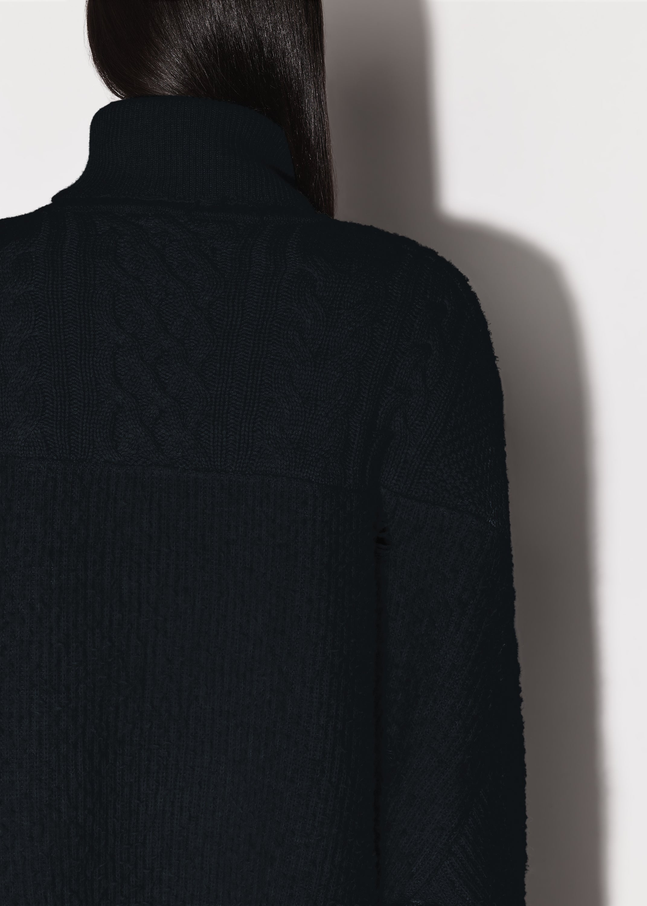 HYBRID ROLL NECK - 8