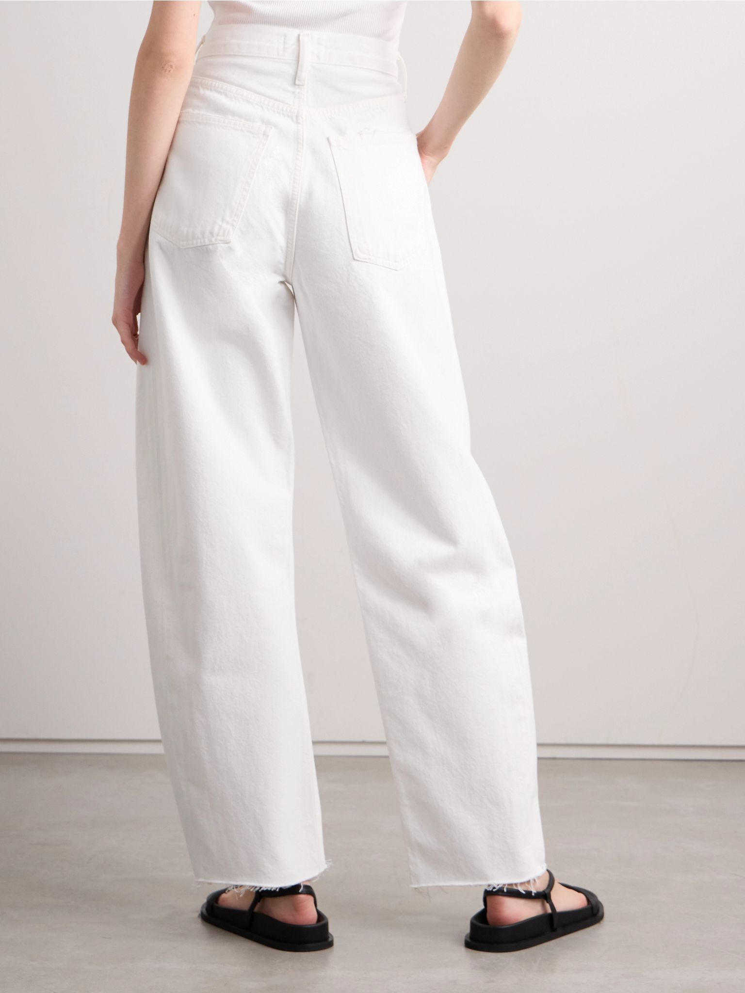 Luna frayed high-rise barrel-leg jeans White - 4