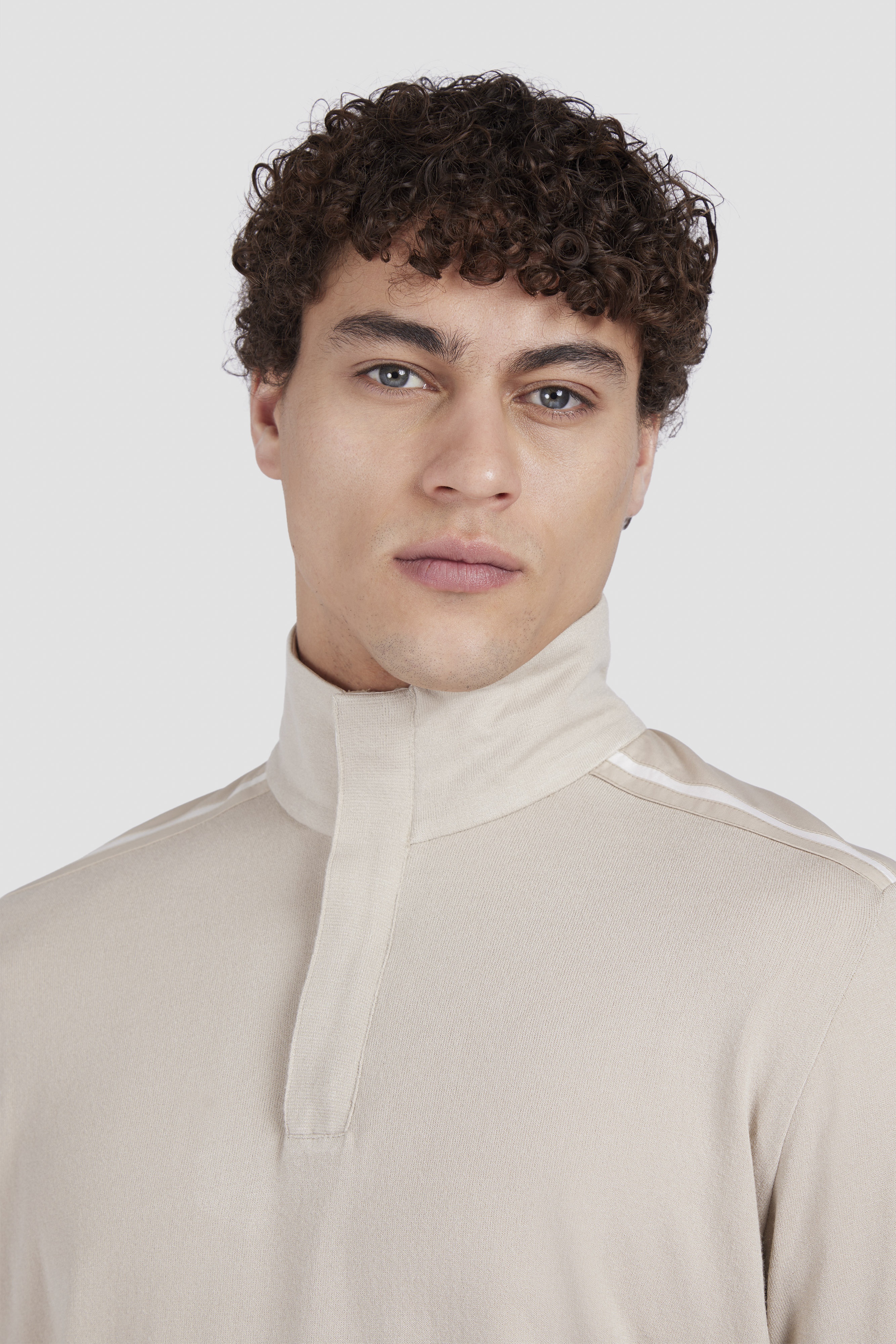 X-SOFT SWEATER WITH TYPHOON® PLATINUM DETAILS - 4