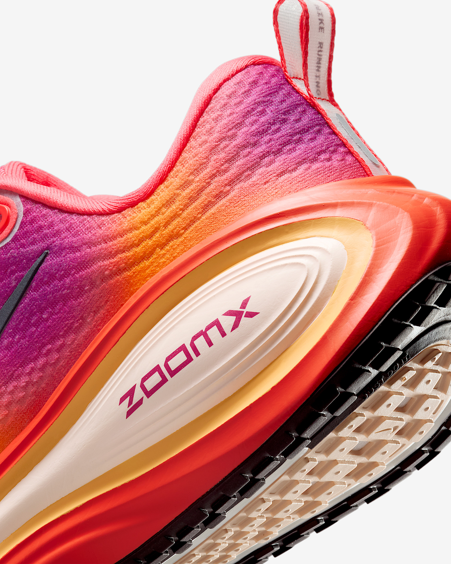 Nike Vomero Plus SE Women's Road Running Shoes - 8
