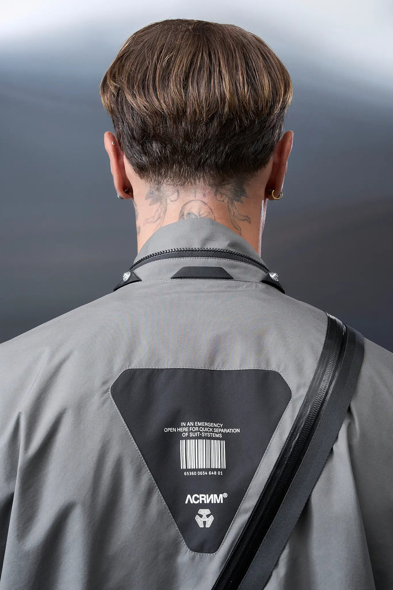 J91U-WSKP Windstopper® Modular Jacket 18