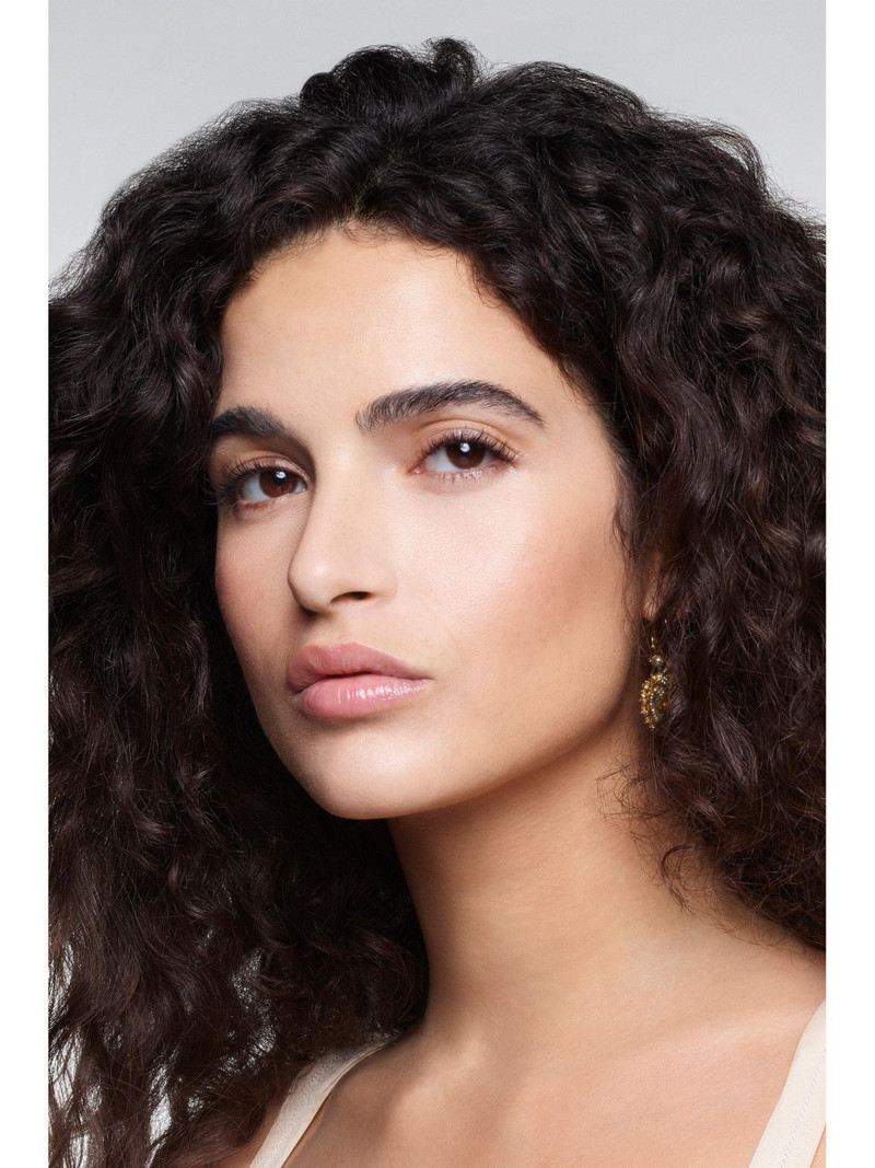 Everlast Concealer - 14 Light Medium 4