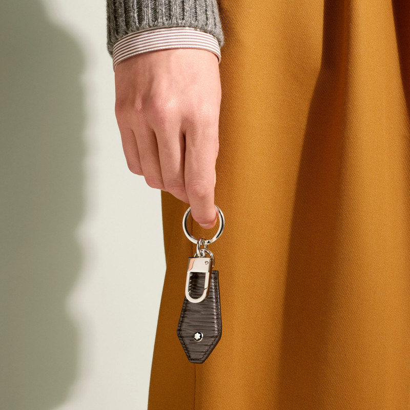 Montblanc 4810 diamond Shaped key fob outlook
