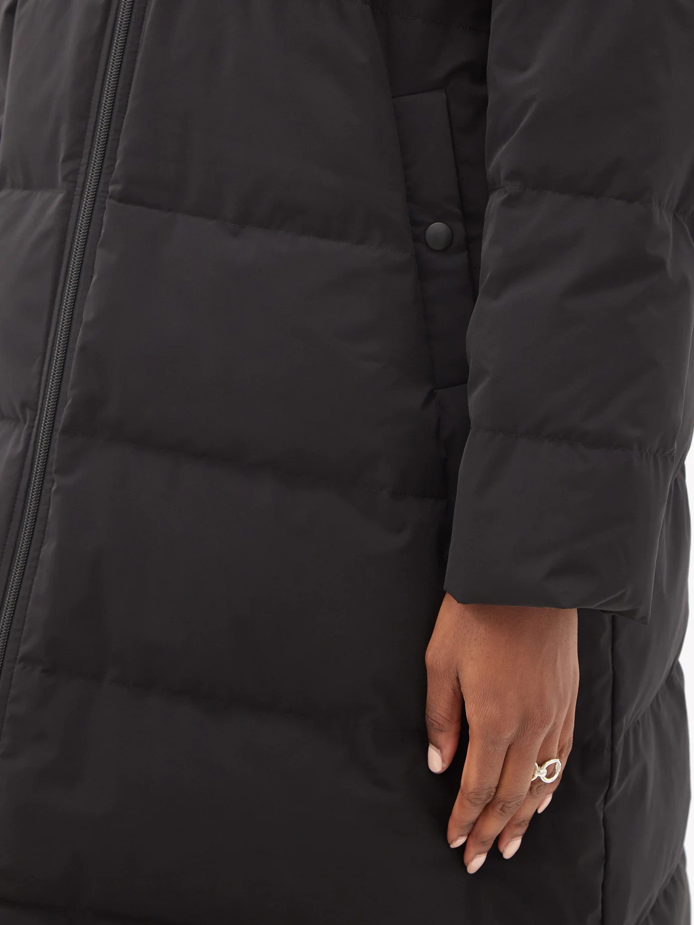 Detachable-panel padded technical-pleated coat - 4