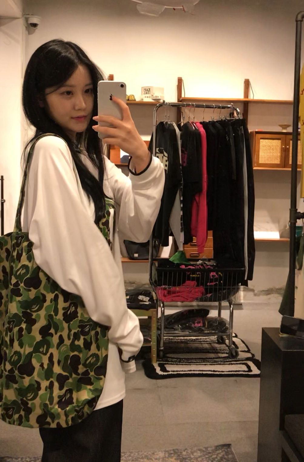 A BATHING APE - 4