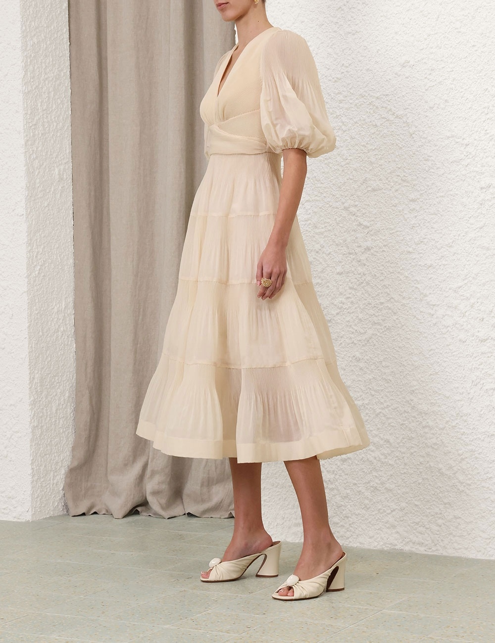 【Zimmermann】PLEATED MIDI DRESS 人気 プリーツ ミディドレス Zimmermann】PLEATED MIDI DRESS 大人気 プリーツミディドレス