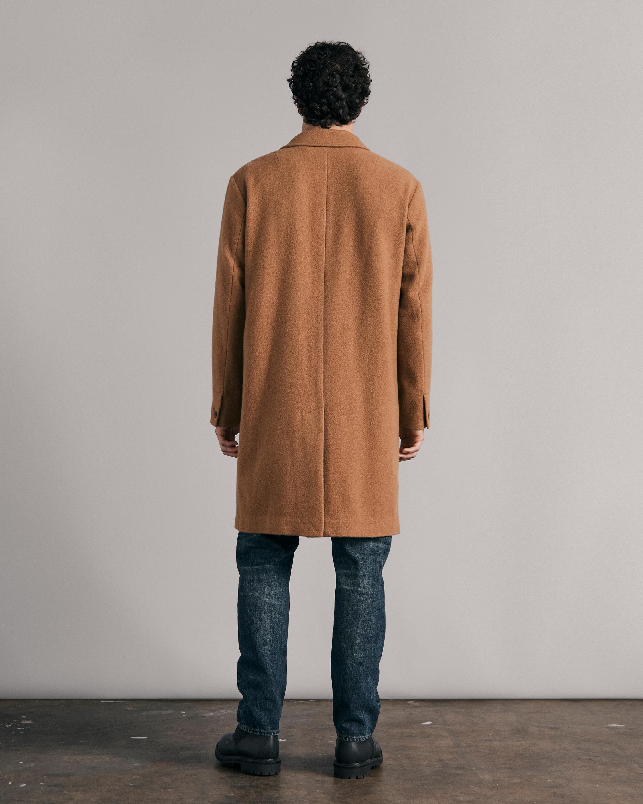 Blanket Wool Coat
Classic Fit Coat - 4