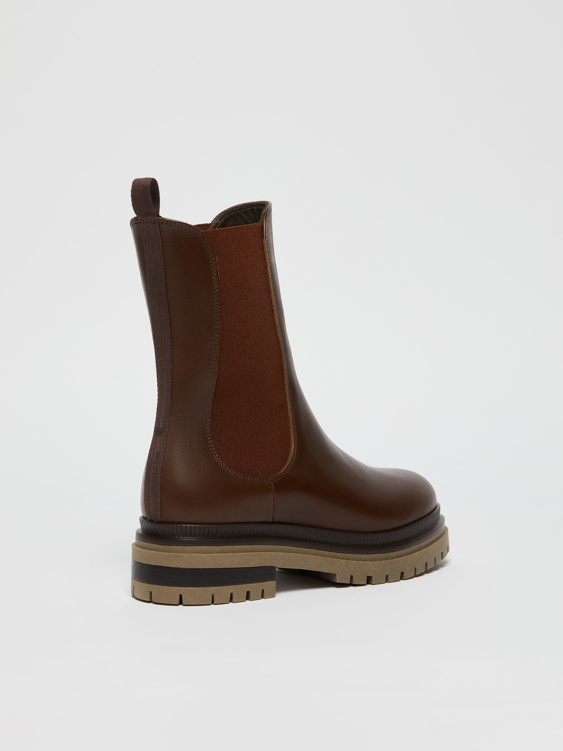 LIVREA Semi-glossy leather ankle boots - 3